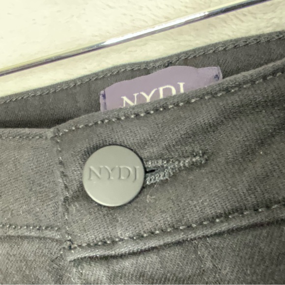 NYDJ Barbra Bootcut Lift x Tuck Jeans. Women’s Size 6. Black. (NWT). - Picture 5 of 7